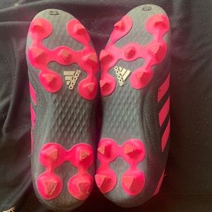Girls Adidas cleats size 2 1/2